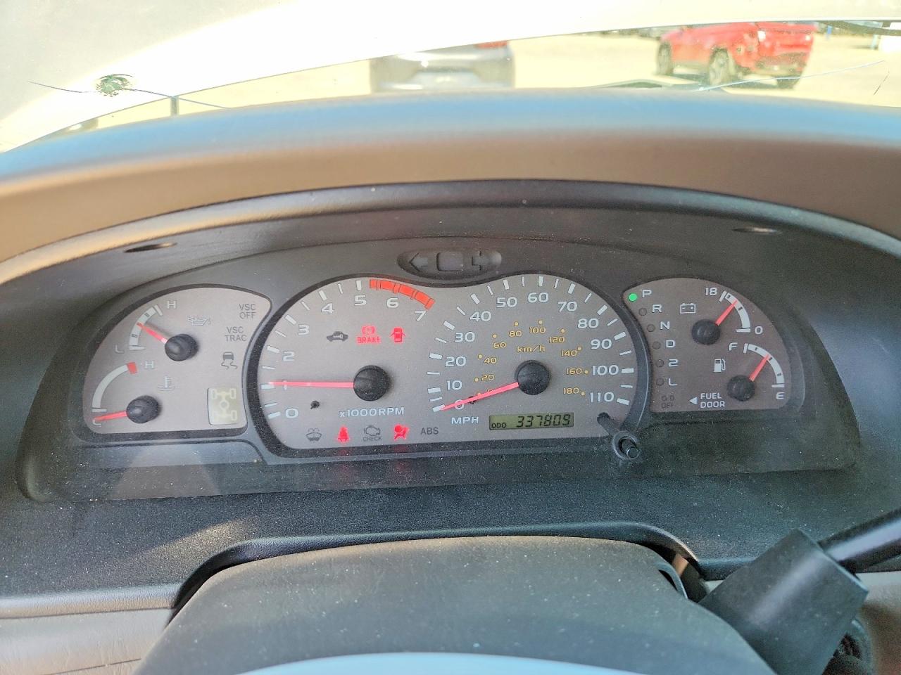 Toyota Sequoia Sr5