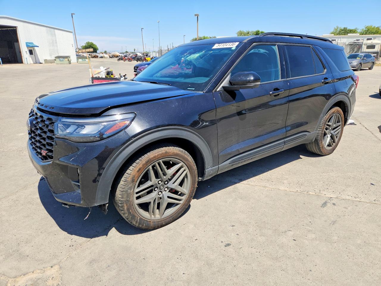 Salvage Ford Explorer Image