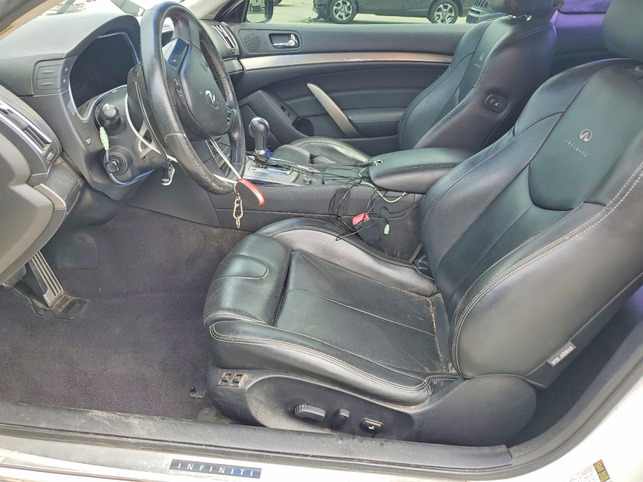 INFINITI G37 Base