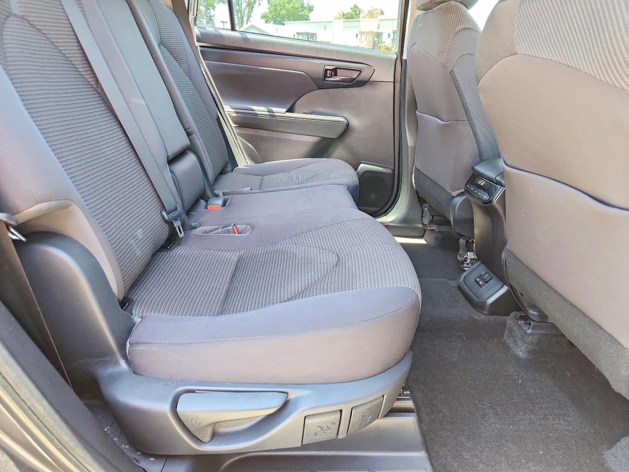 Toyota Highlander Le
