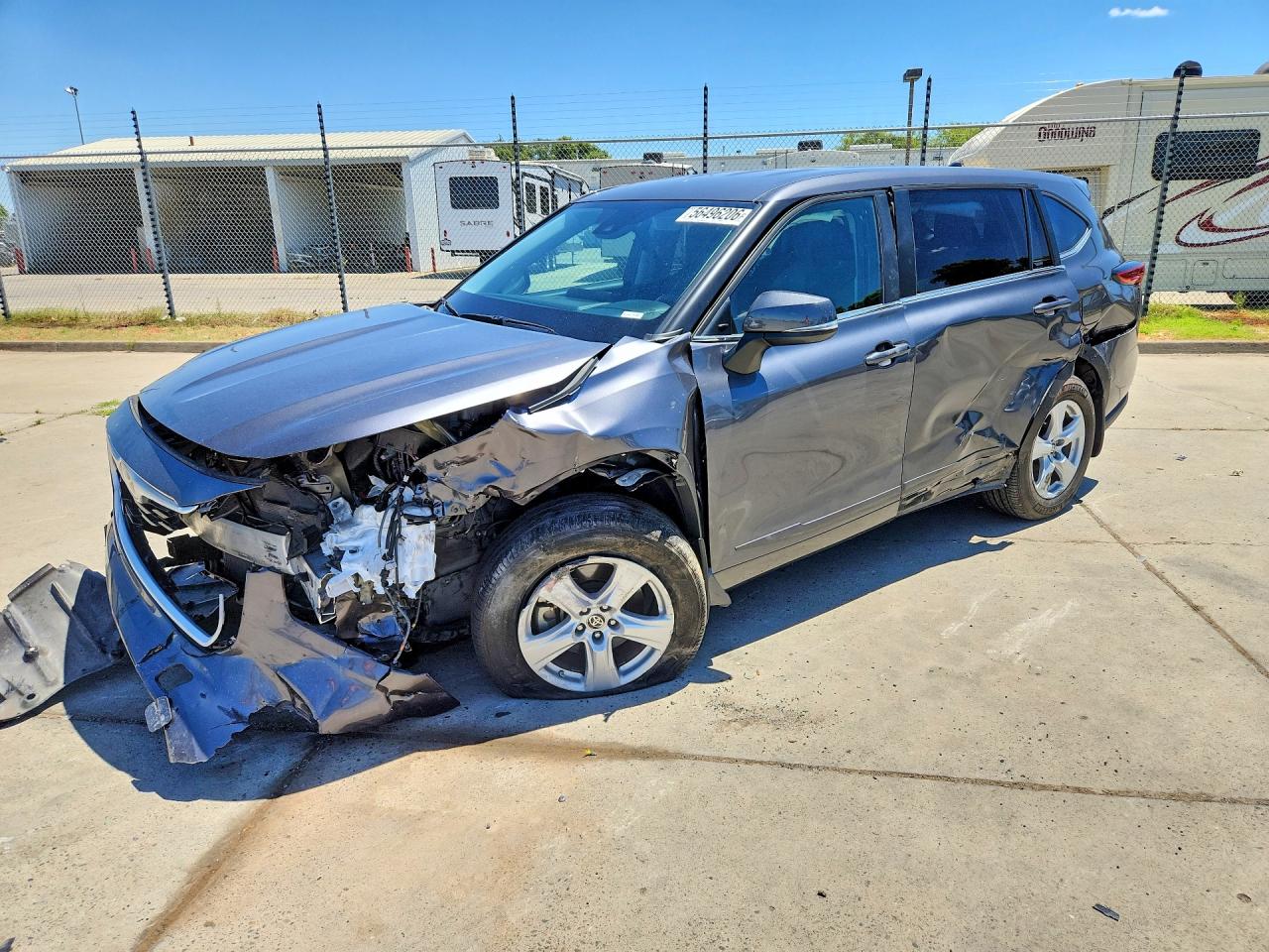 Salvage Toyota Highlander Image