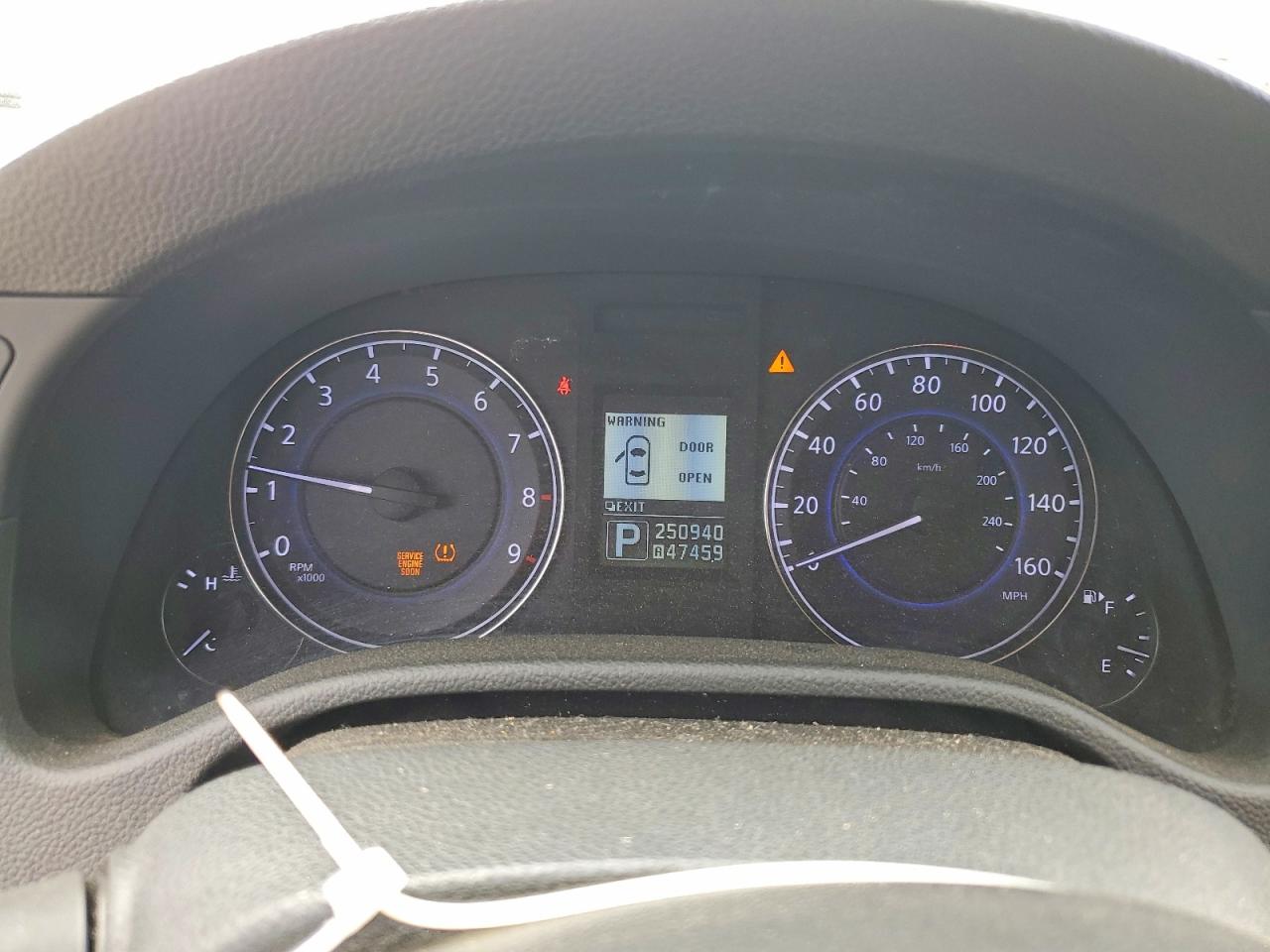 INFINITI G37 Journey