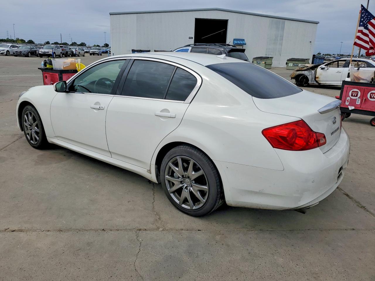 INFINITI G37 Journey
