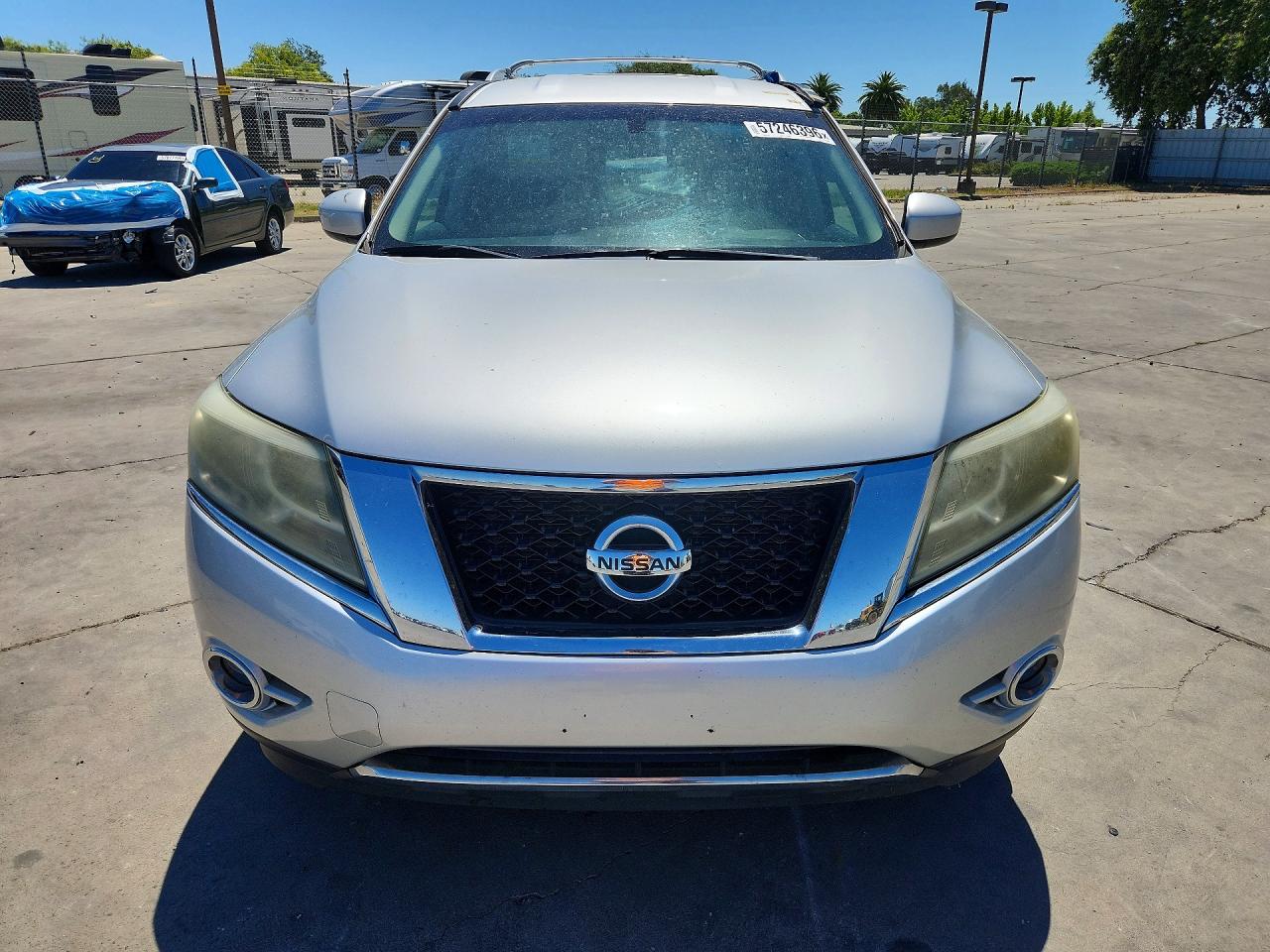 Nissan Pathfinder S