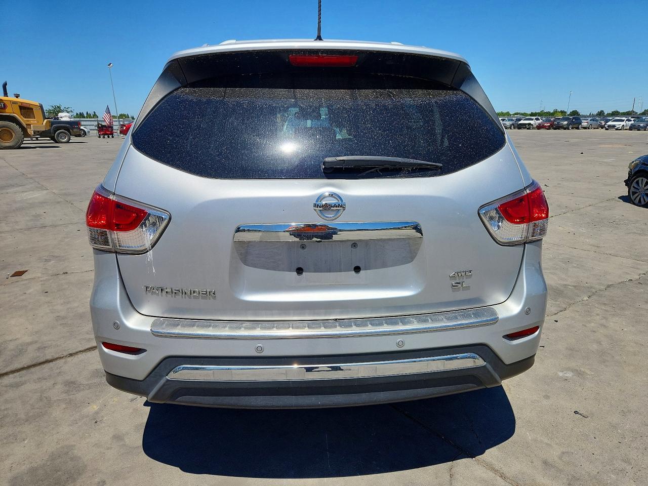 Nissan Pathfinder S
