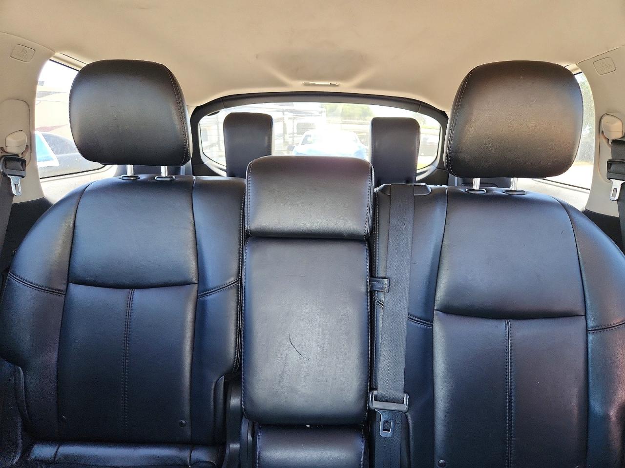 Nissan Pathfinder S