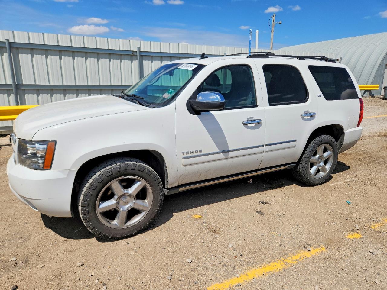 Salvage Chevrolet Tahoe Image