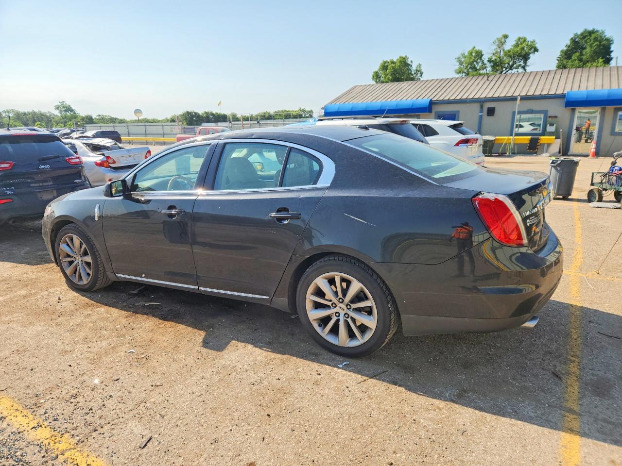 Lincoln MKS