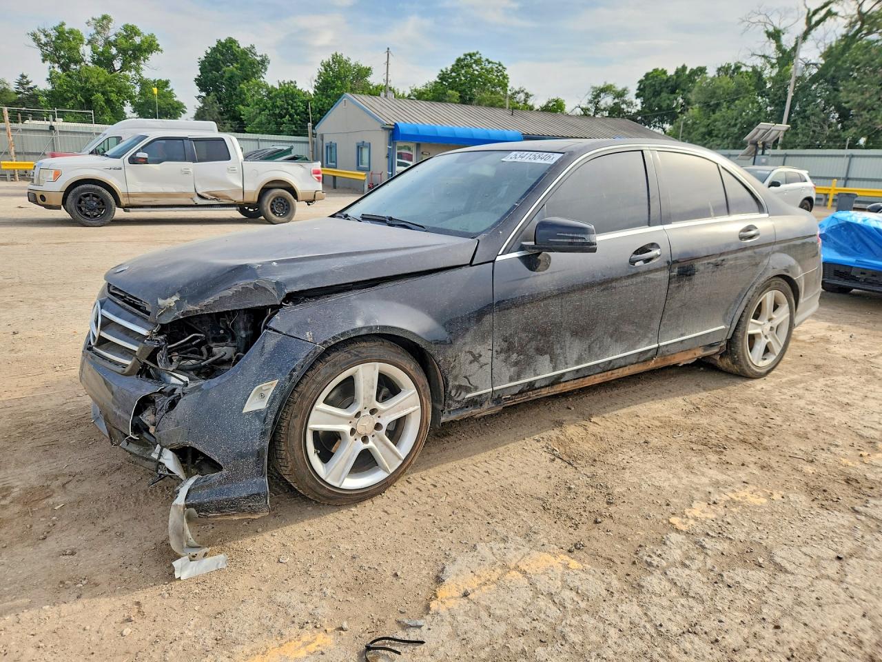 Salvage Mercedes-Benz C-Class Image