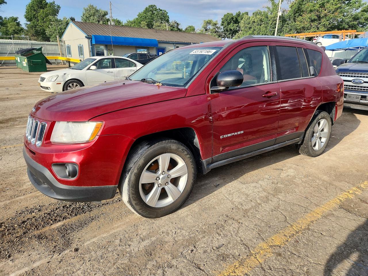 Salvage Jeep Compass Image