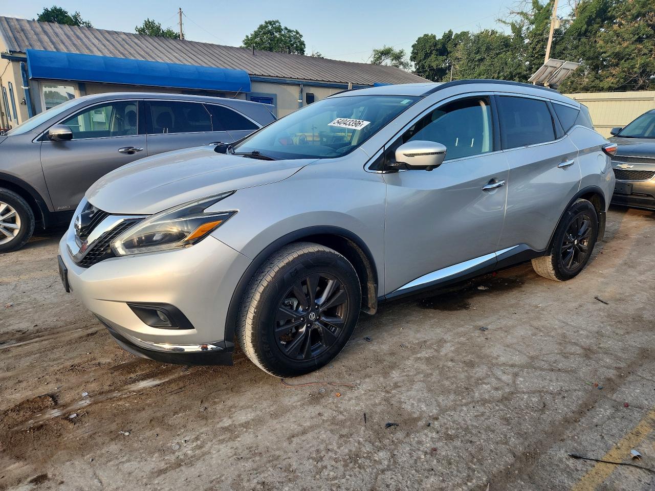 Salvage Nissan Murano Image
