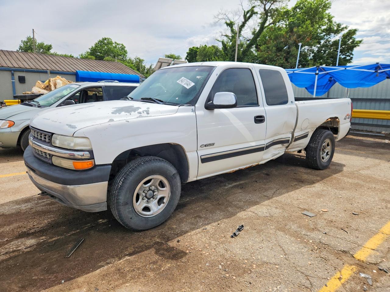 Salvage Chevrolet Silverado Image