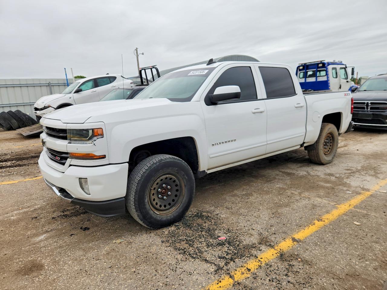 Salvage Chevrolet Silverado Image