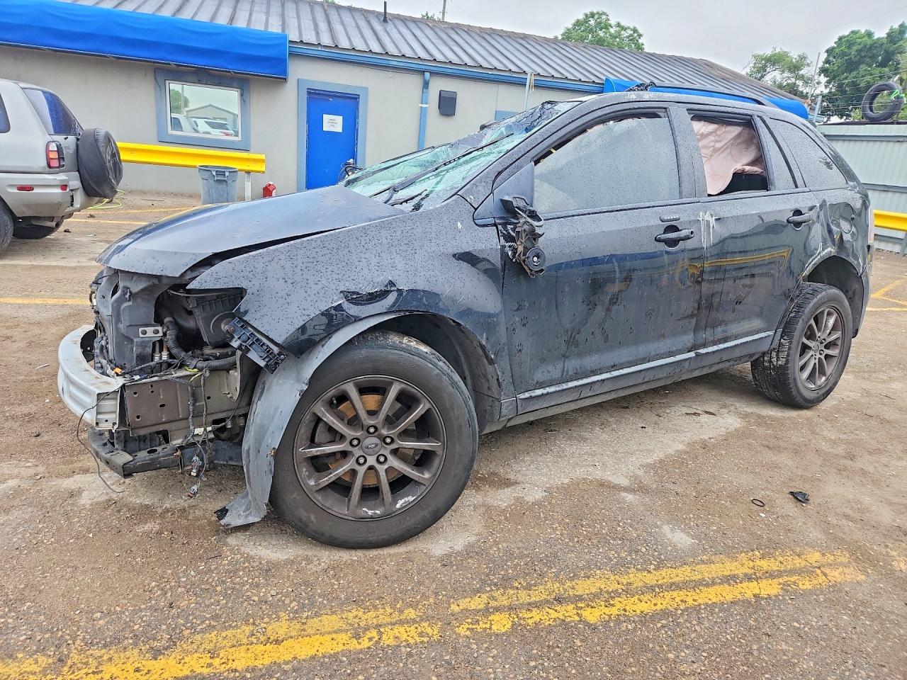 Salvage Ford Edge Image