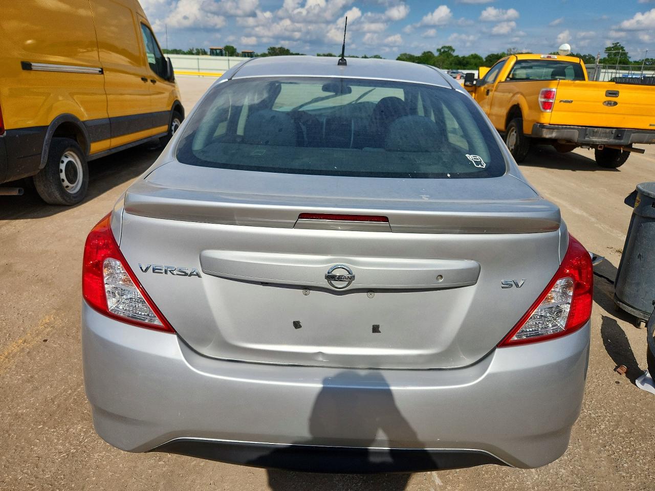 Nissan Versa Sv