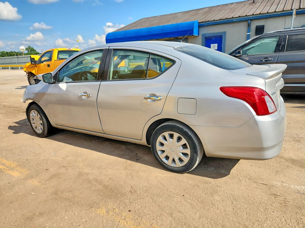 Nissan Versa Sv