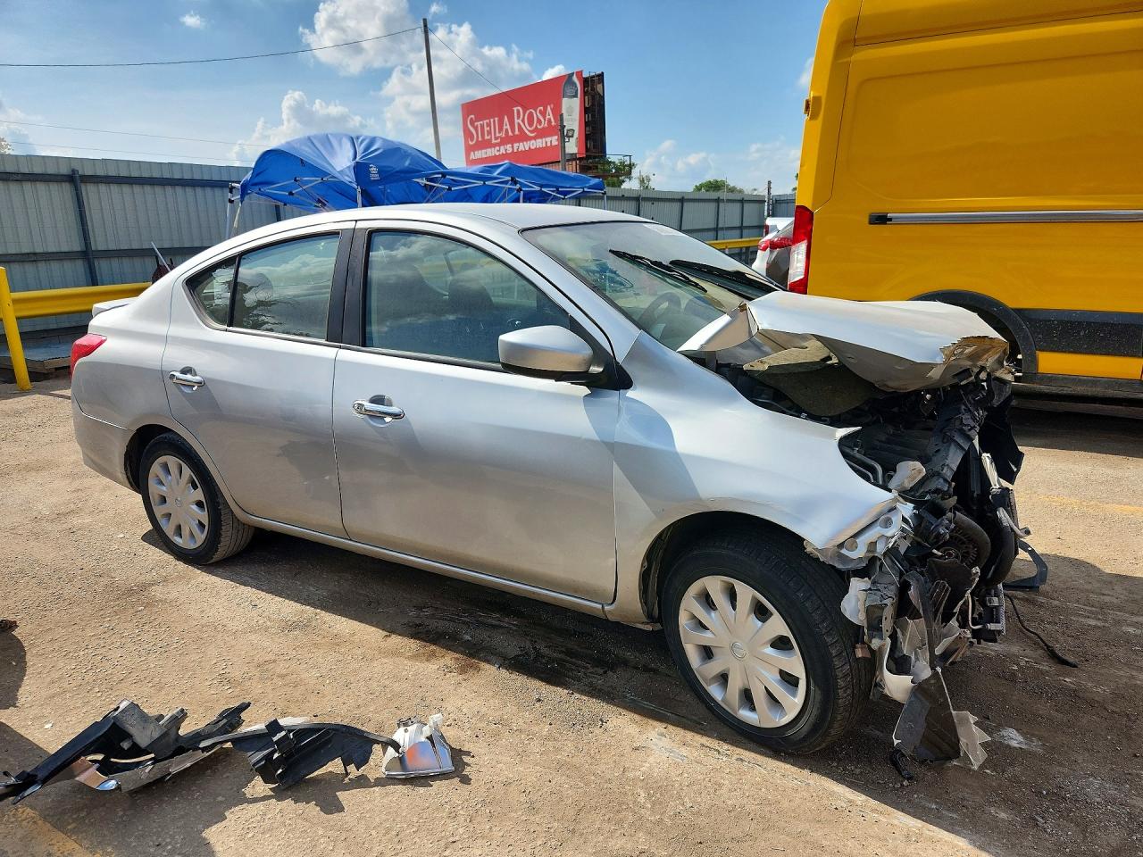 Nissan Versa Sv