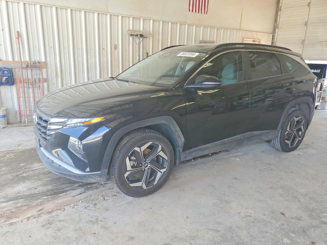 Salvage Hyundai TUCSON Image