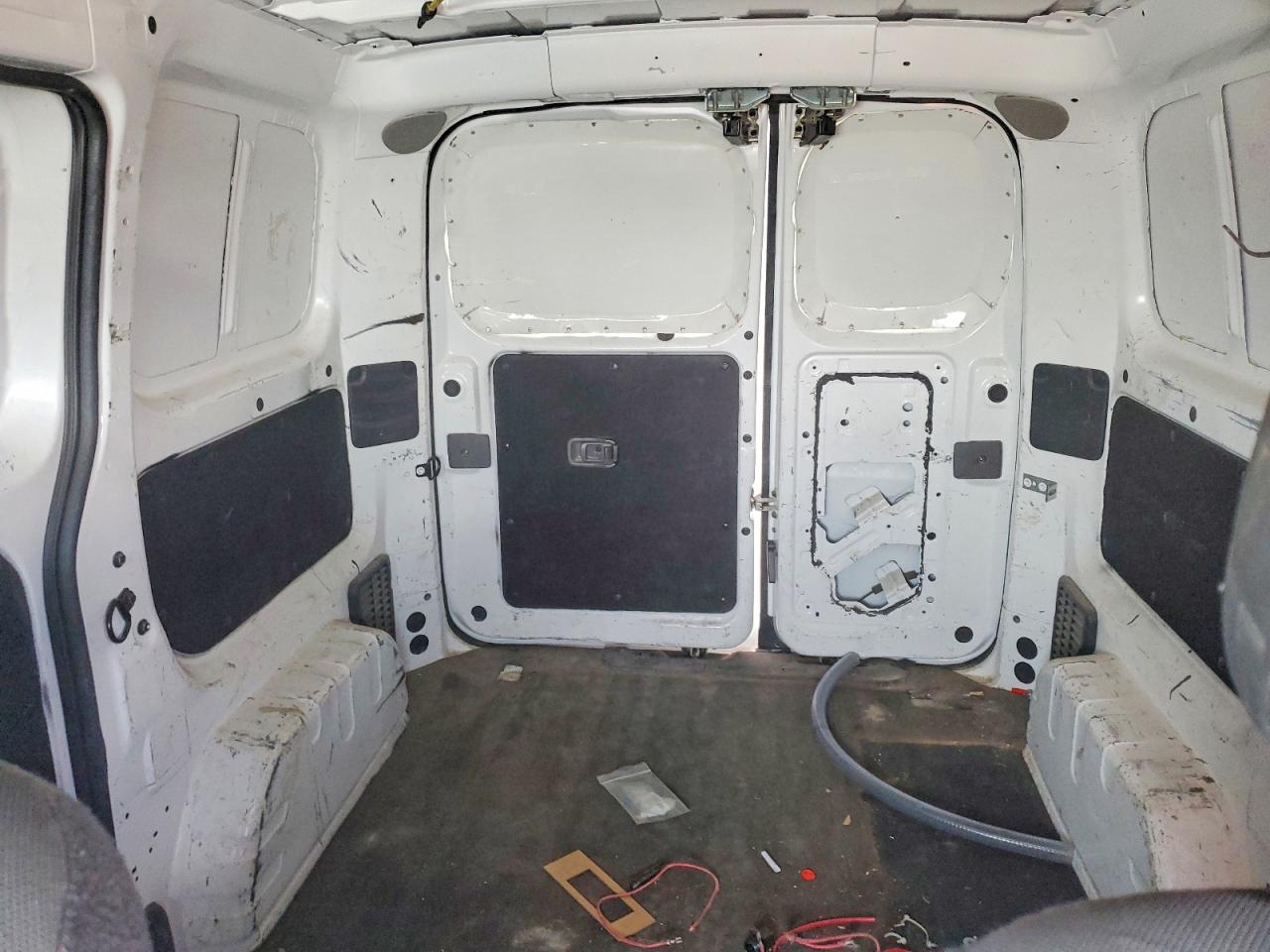 Nissan Nv S