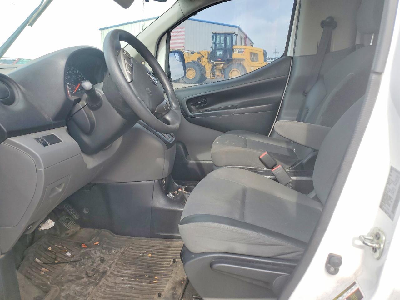 Nissan Nv S