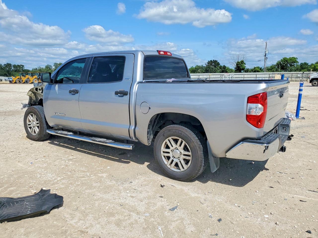 Toyota Tundra Crewmax Sr5
