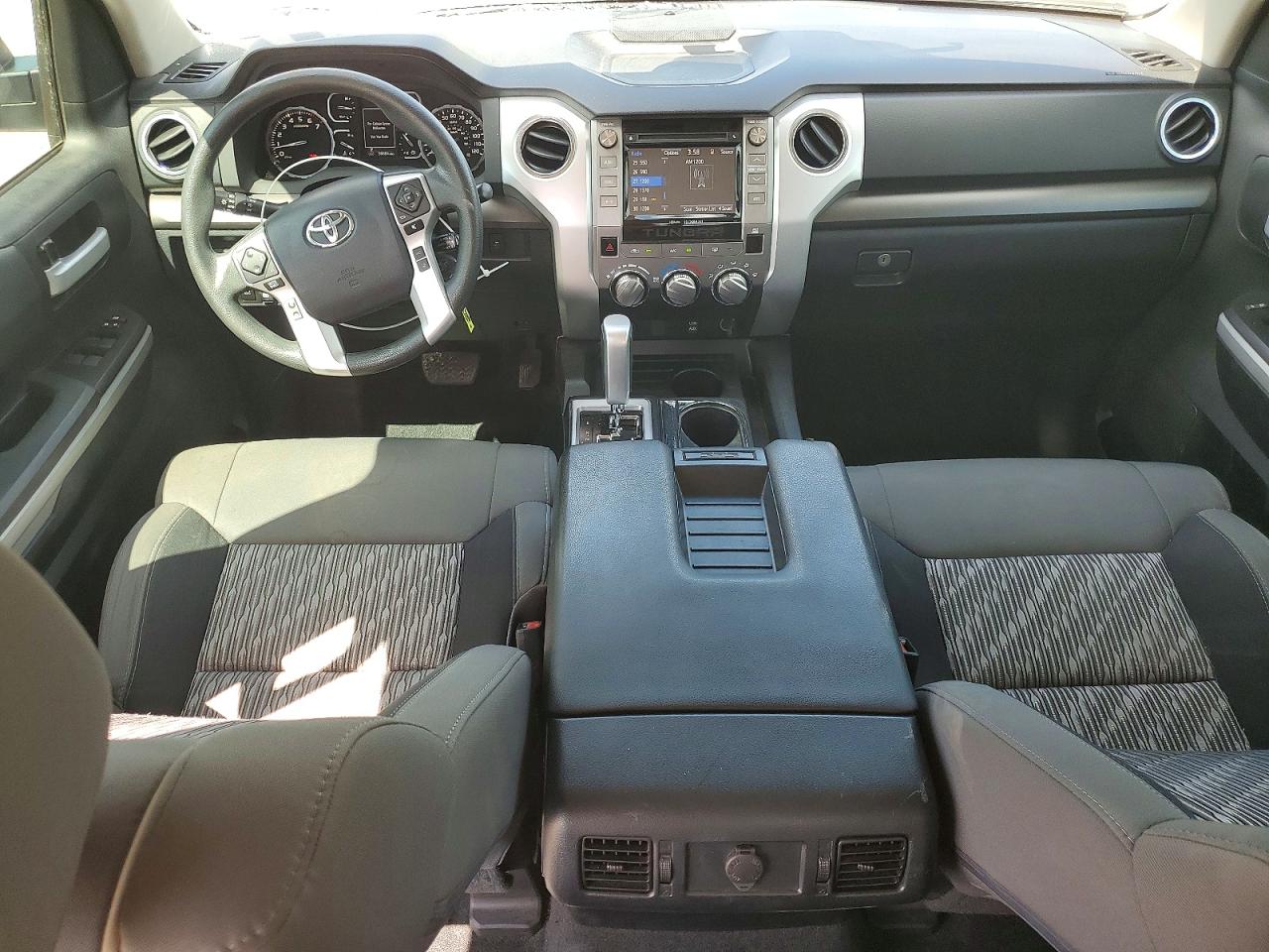 Toyota Tundra Crewmax Sr5