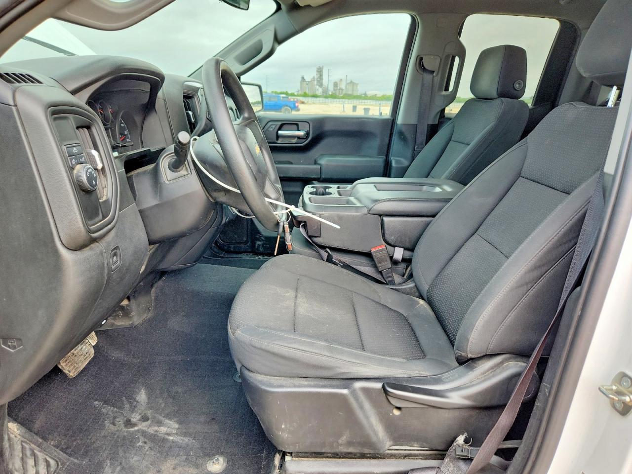 Chevrolet Silverado C1500 Custom