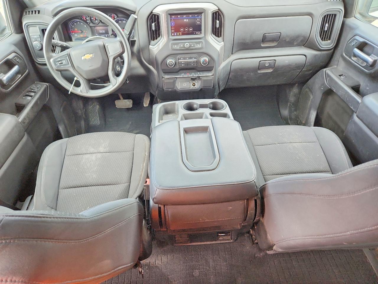 Chevrolet Silverado C1500 Custom