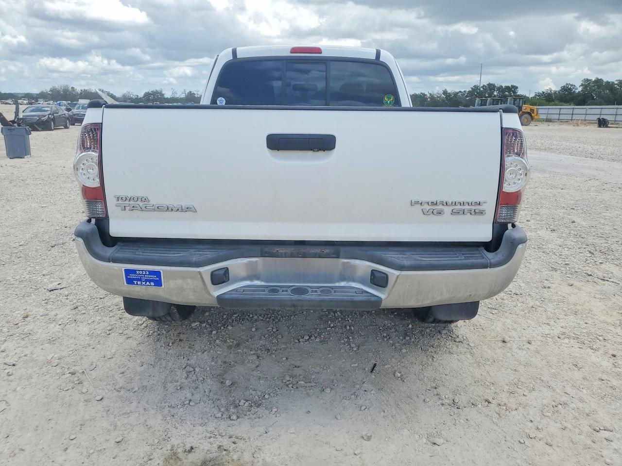 Toyota Tacoma Prerunner Access Cab