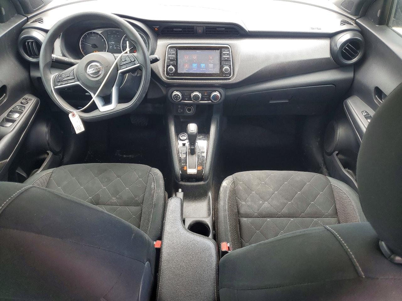 Nissan Kicks S