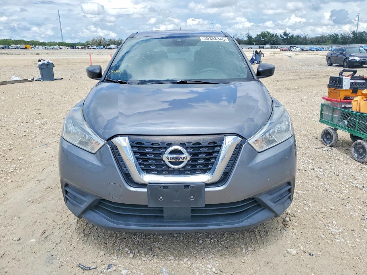 Nissan Kicks S