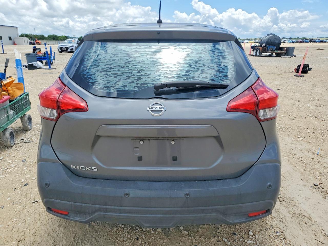 Nissan Kicks S