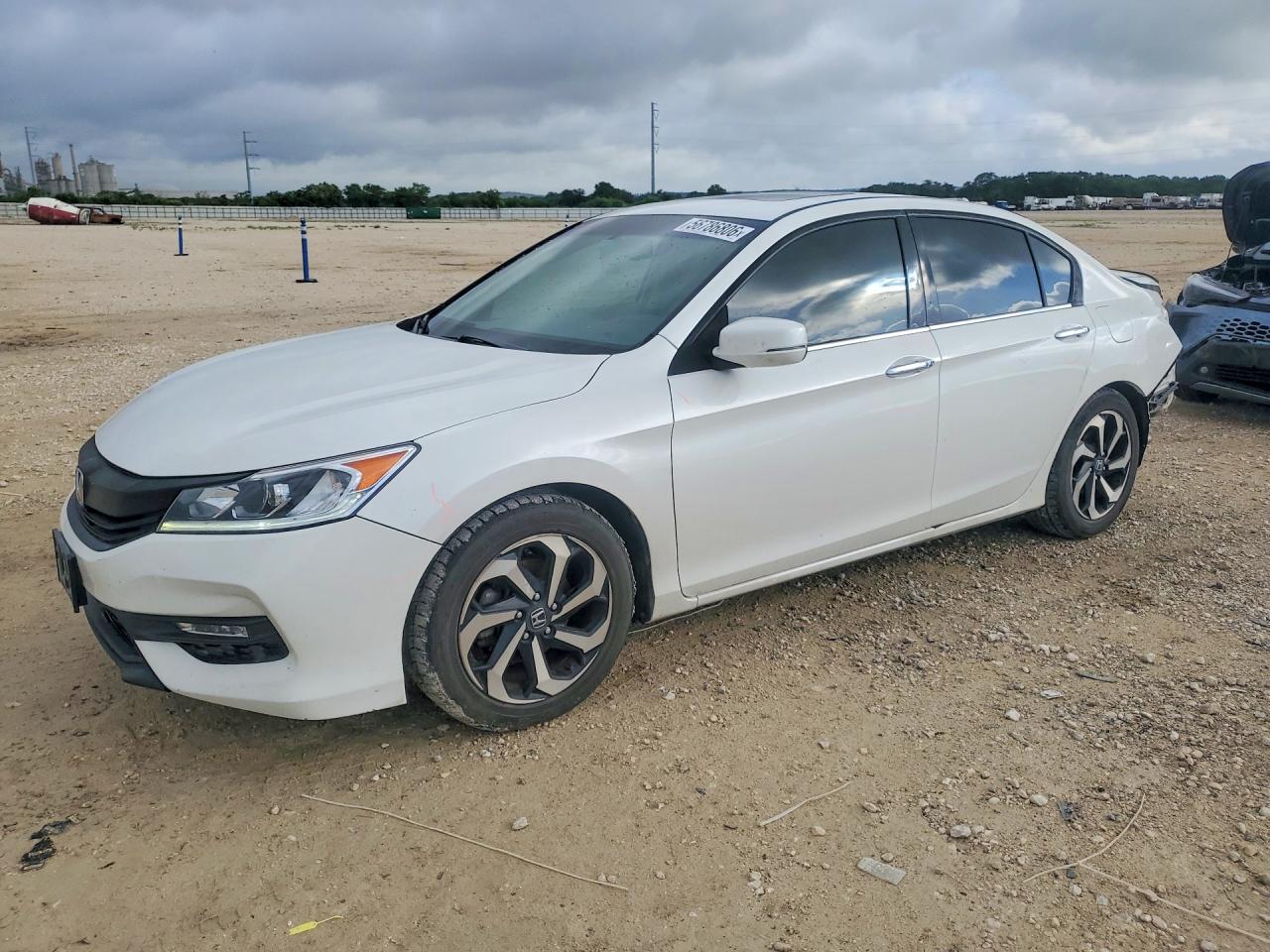 Salvage Honda Accord Image
