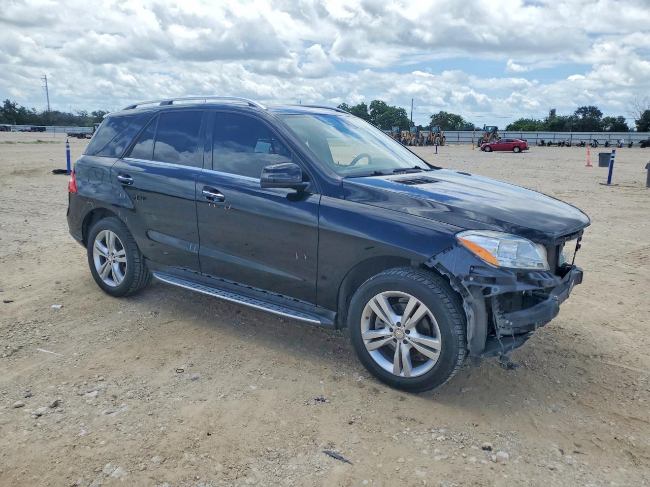 Mercedes-Benz M-Class 350
