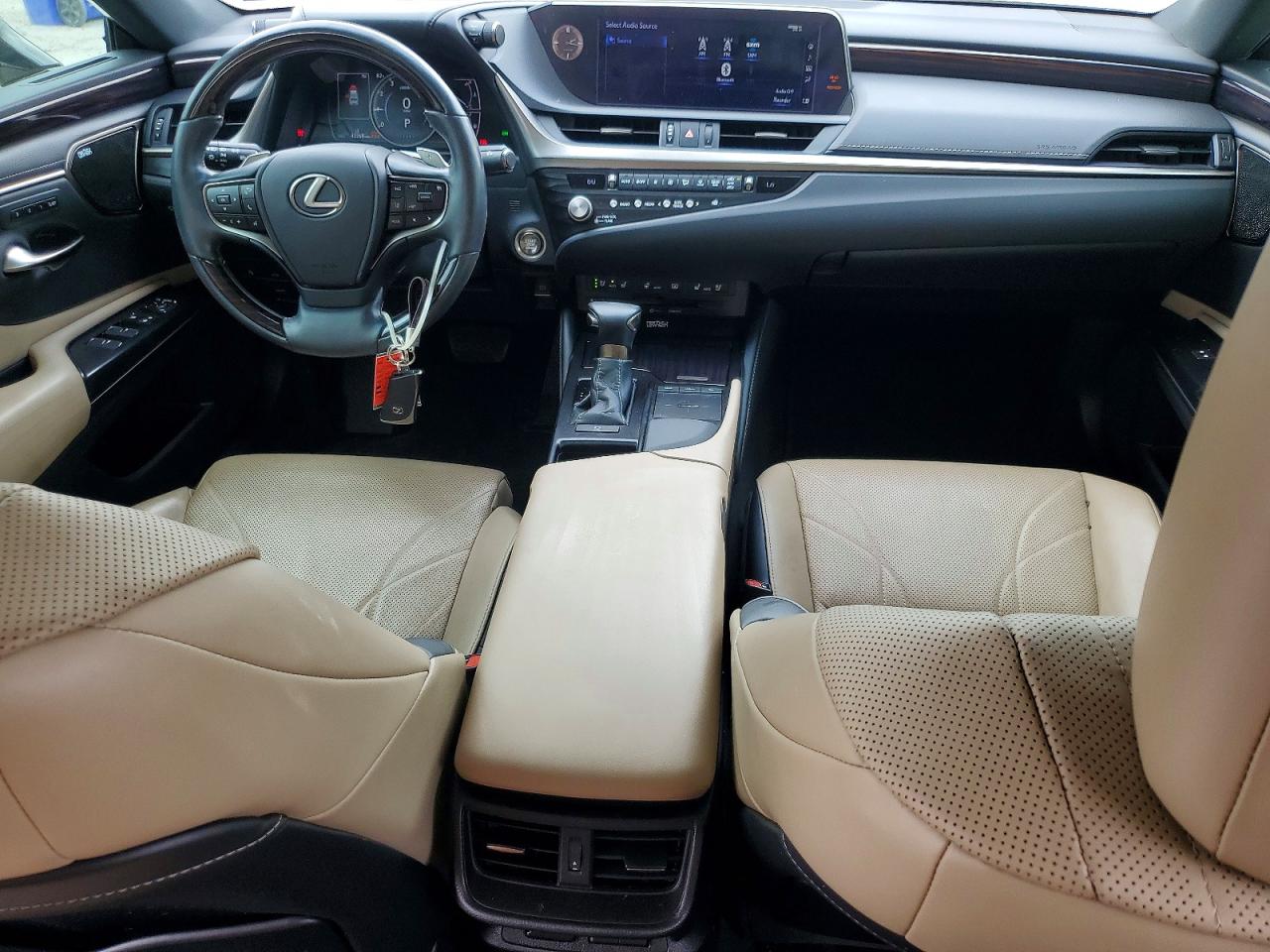 Lexus Es Ultra Luxury