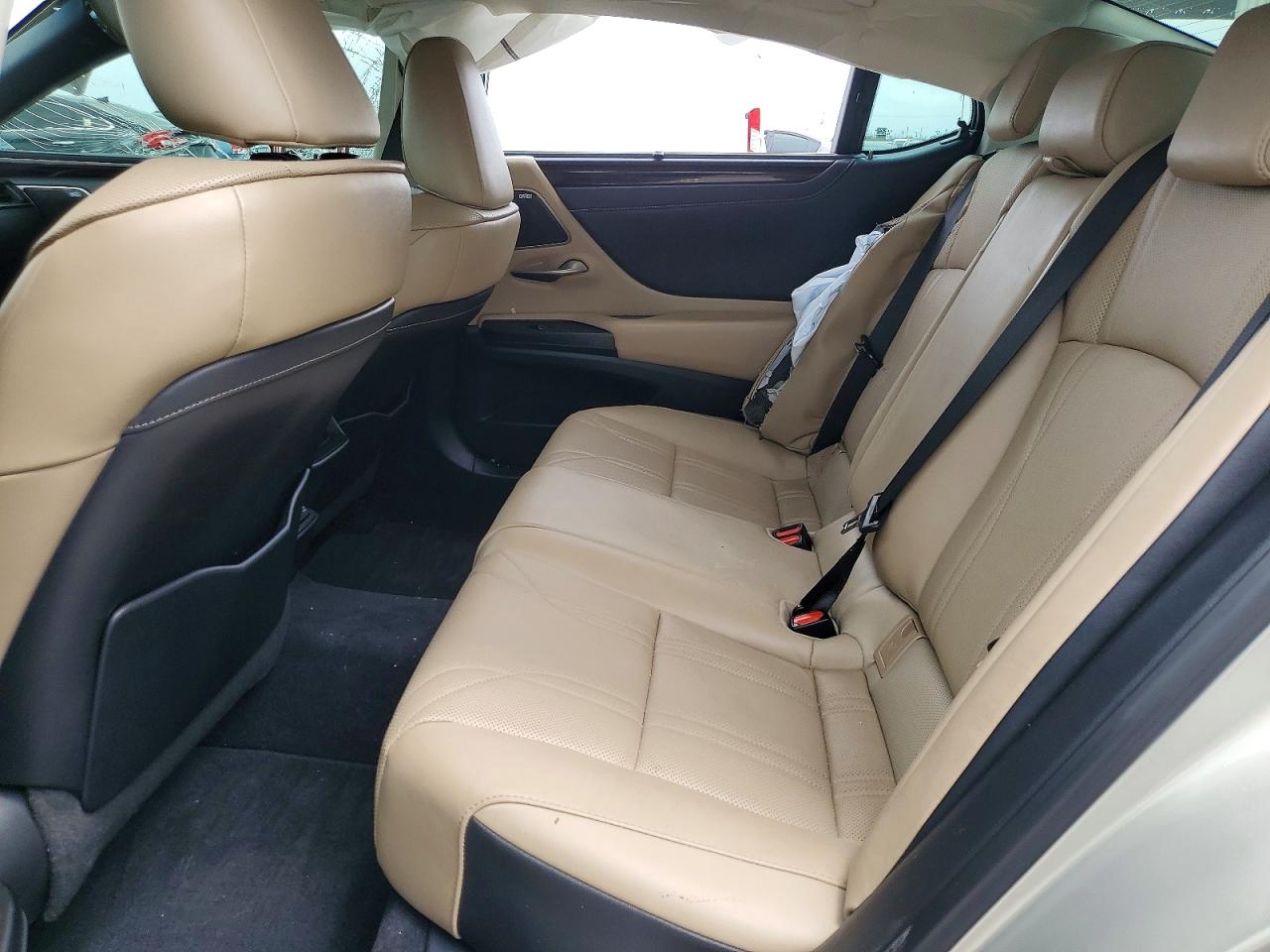 Lexus Es Ultra Luxury