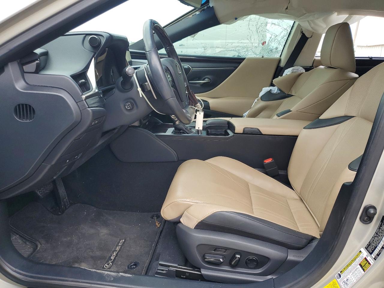 Lexus Es Ultra Luxury
