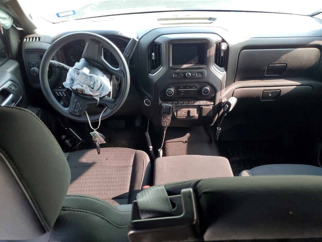 Chevrolet Silverado C1500 Custom