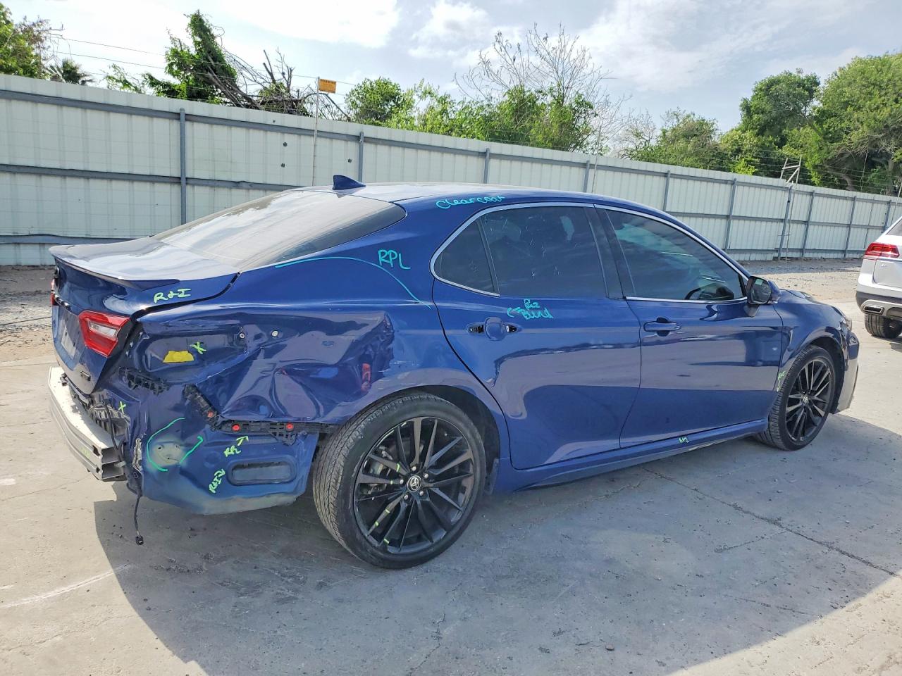 Toyota Camry Xse