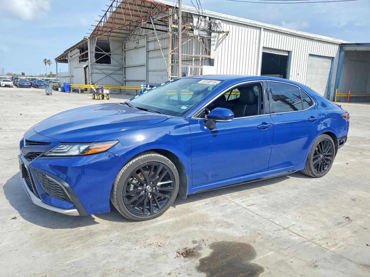 Salvage Toyota Camry Image