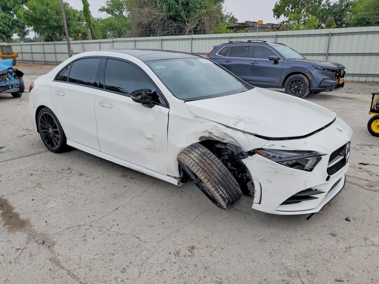 Mercedes-Benz A-Class 220