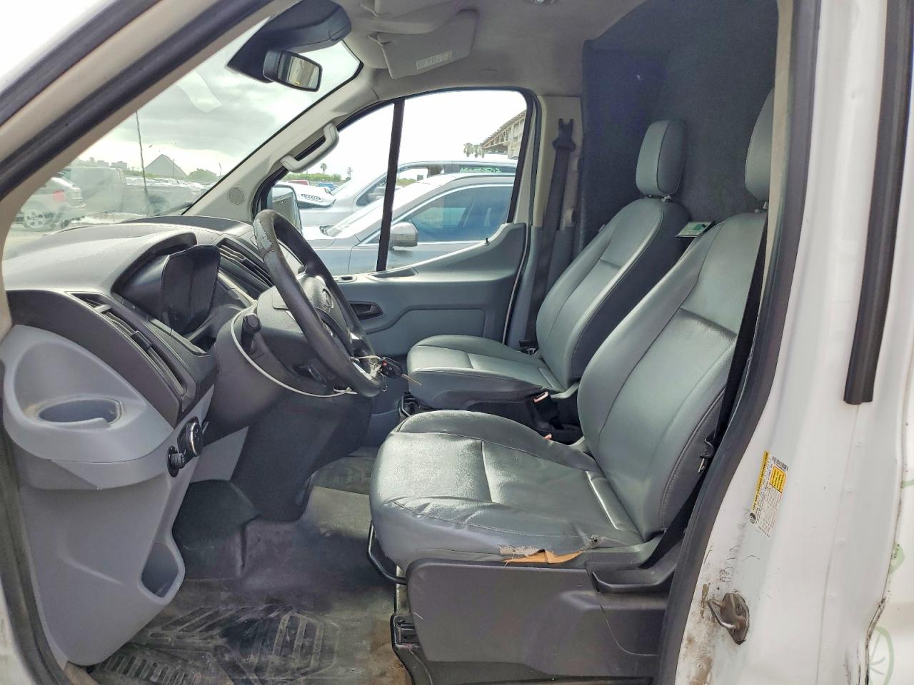 Ford Transit T-150