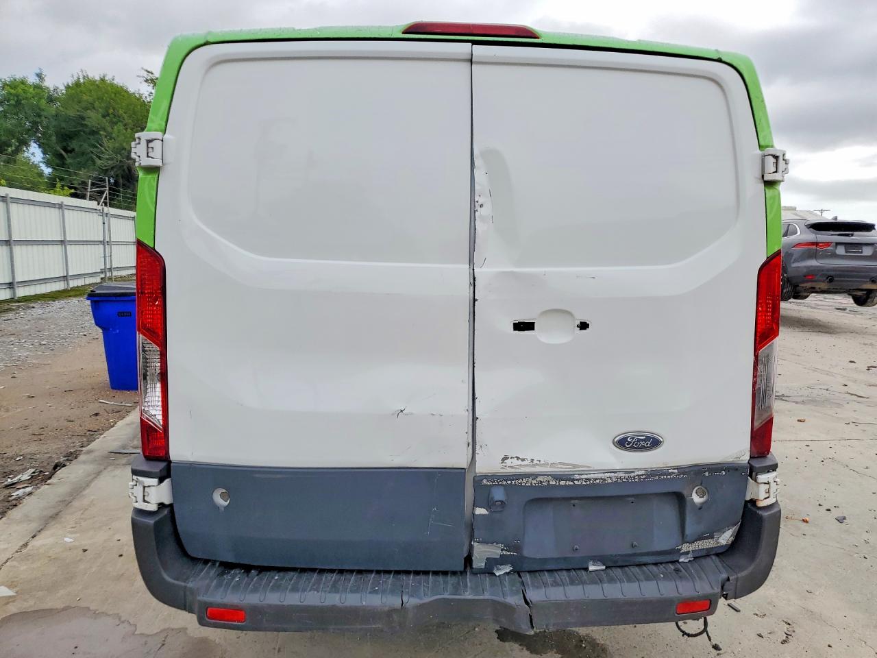 Ford Transit T-150