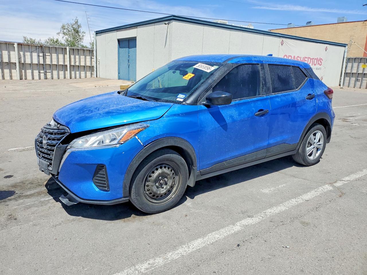 Salvage Nissan Kicks S Image
