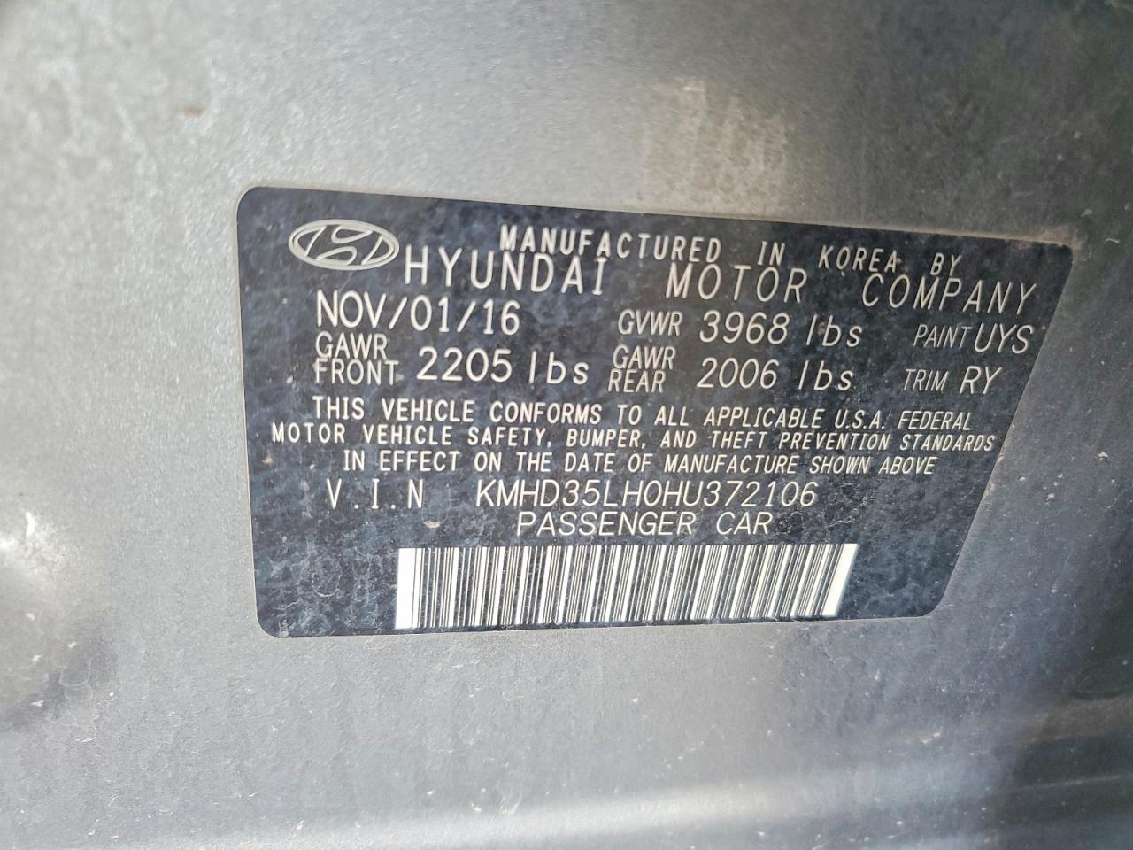 Hyundai ELANTRA Base