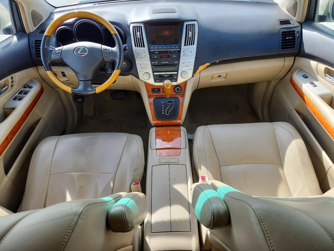 Lexus RX Base