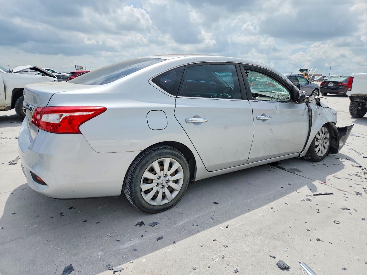 Nissan Sentra S