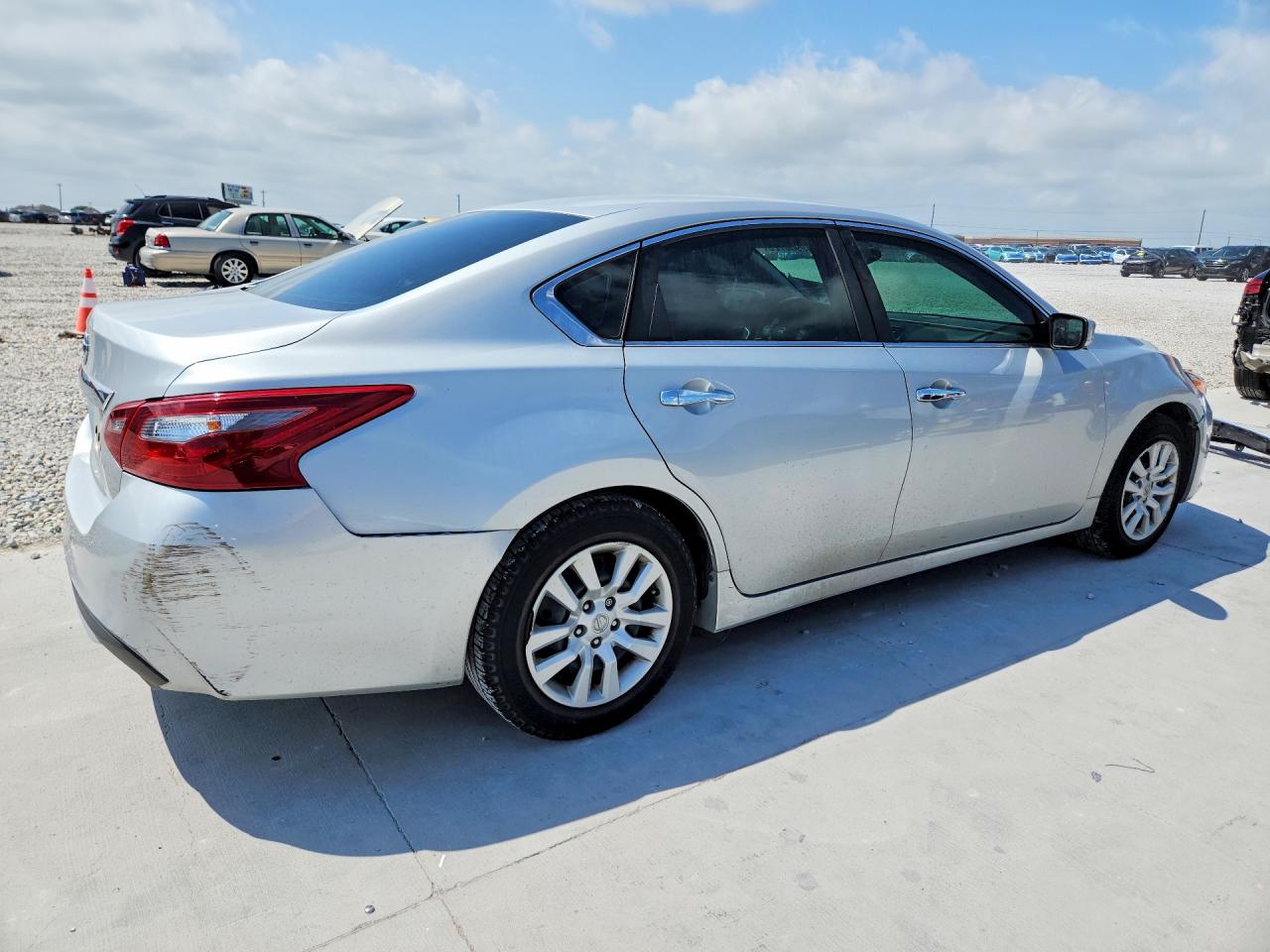 Nissan Altima 2.5 S