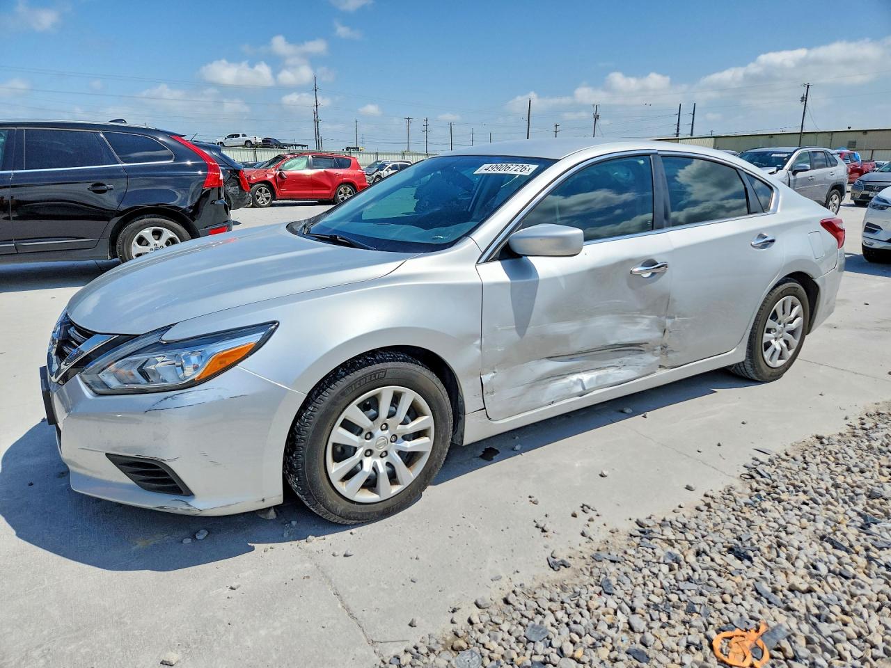 Salvage Nissan Altima Image