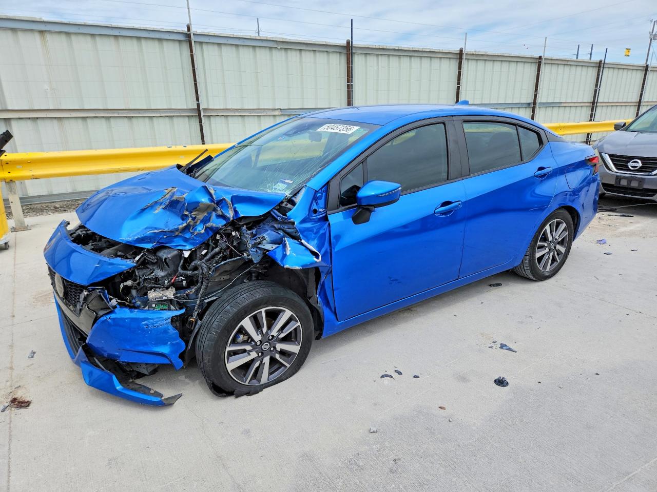 Salvage Nissan Versa Image